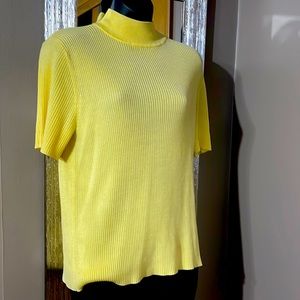 Yellow tops